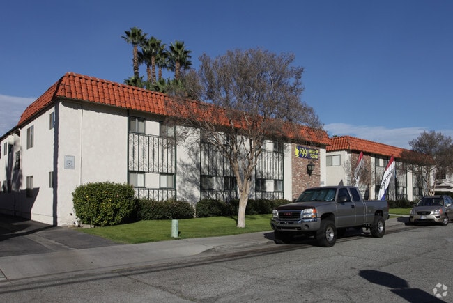 Casa Granada Apartments - Casa Granada Apartments