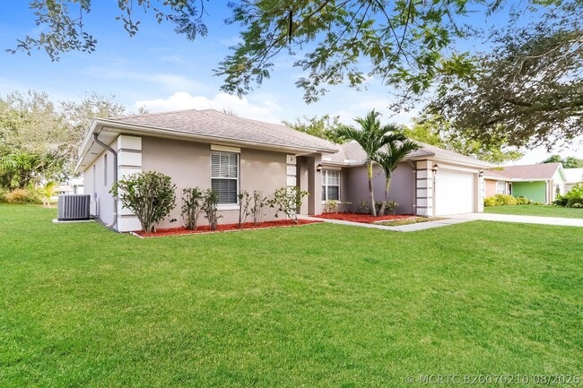 Photo - 2431 SE Gilbert Ave