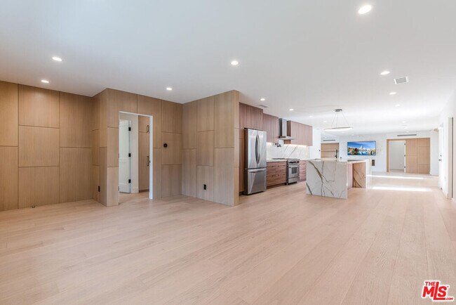 Photo - 5110 Garden Grove Ave