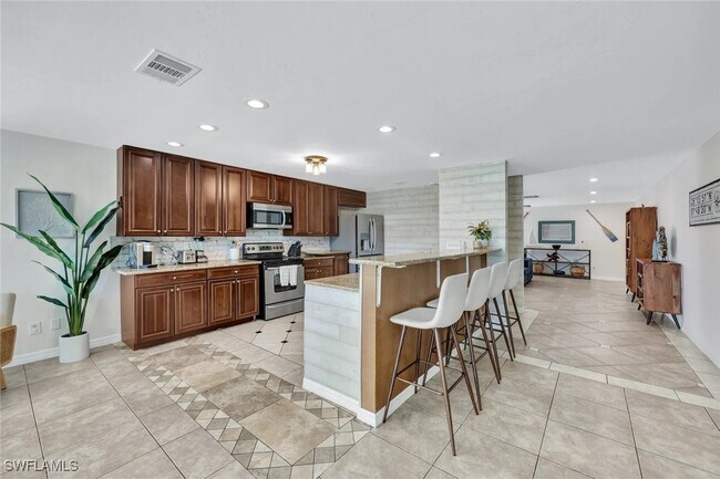 Photo - 724 102nd Ave N