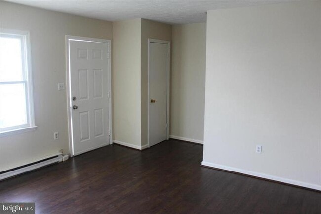 Photo - 414 Cornwallis Ct