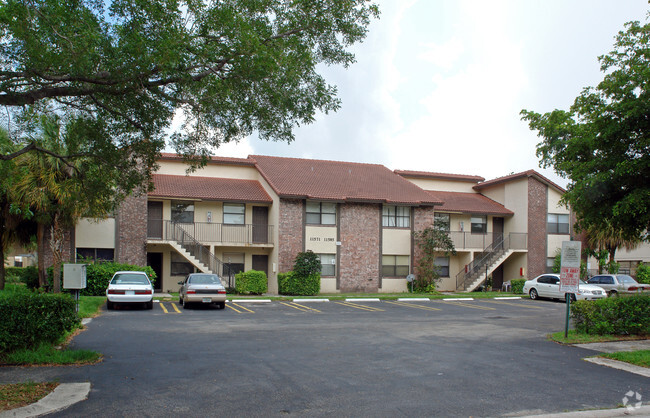 Glenwood Apartments - Glenwood Apartments