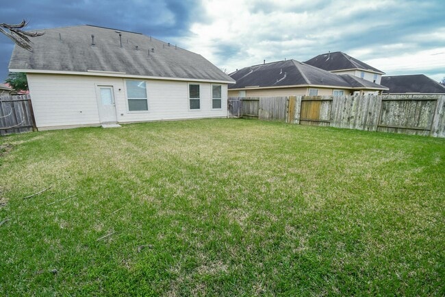 Photo - 823 Frontera Ct