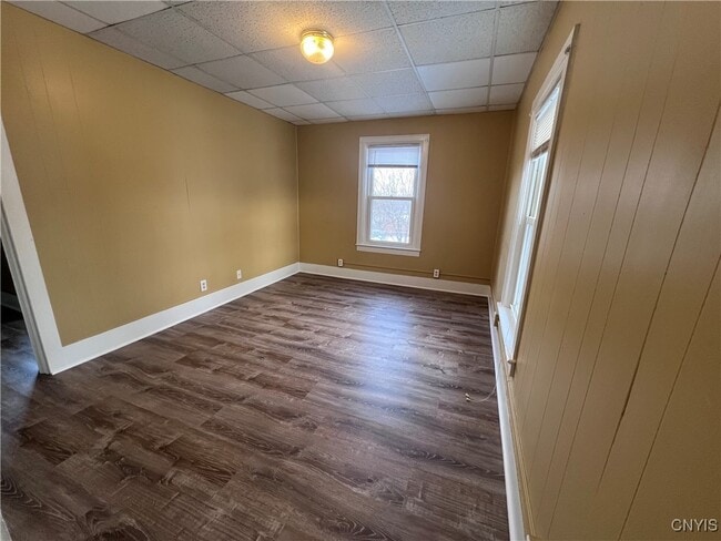 Photo - 1962 Middle Rd