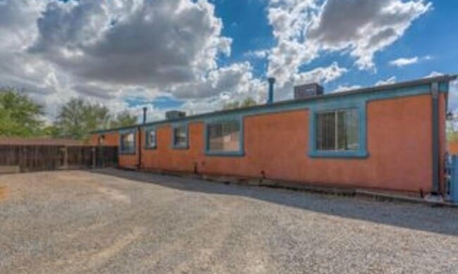 Building Photo - 3039 N Richey Blvd Rental