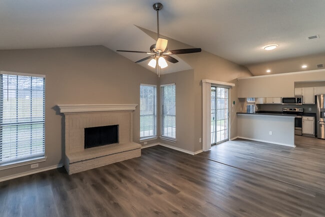 Photo - 5513 Maurie Dr