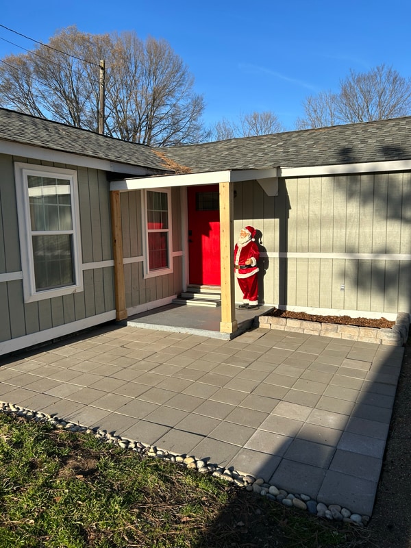 Photo - 12034 Main St