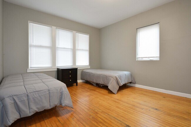 Photo - 1237 7th St E Unit #1