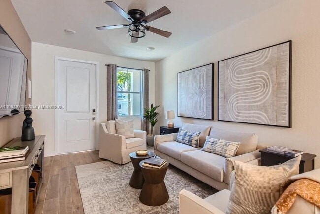 Photo - 117 SW 170th Ave