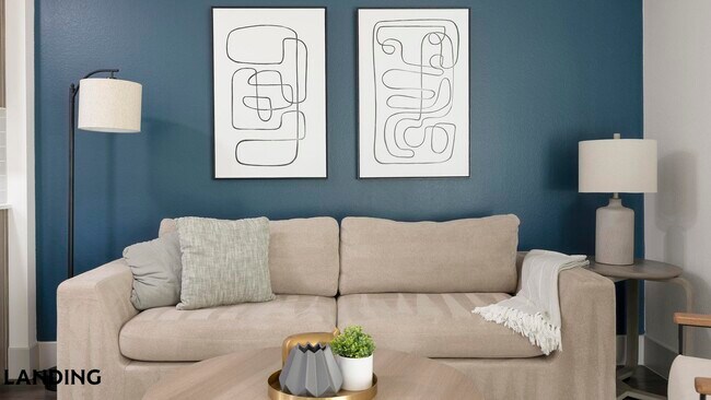 Photo - 2323 E Highland Ave Unidad 2104