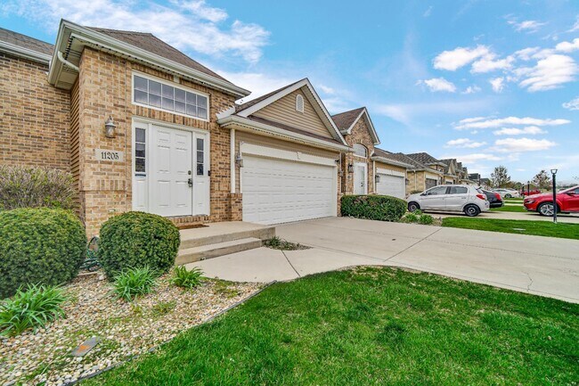 Photo - 11205 Pike Pl Townhome