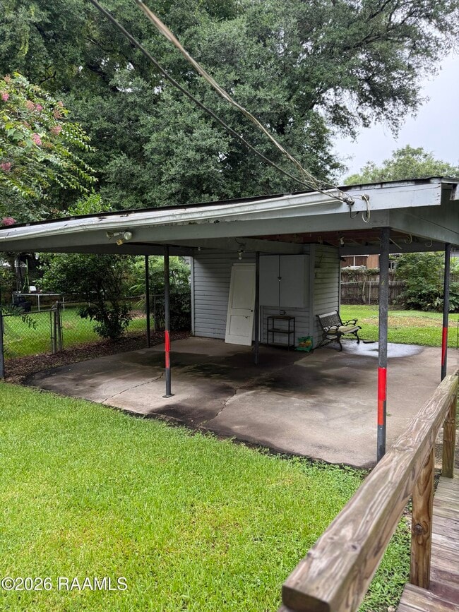 Photo - 611 Everette St