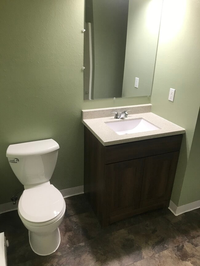 Photo - 910 Ez St Unit B3
