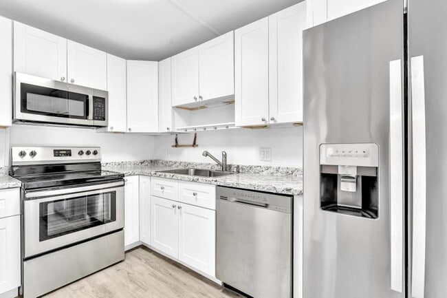 Building Photo - 3319 Spanish Wells Dr Unit 3319 SPANISH WELLS Drive