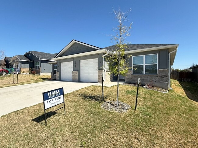 Photo - 1227 Concord Dr Unit 1227 Concord Drive -  B