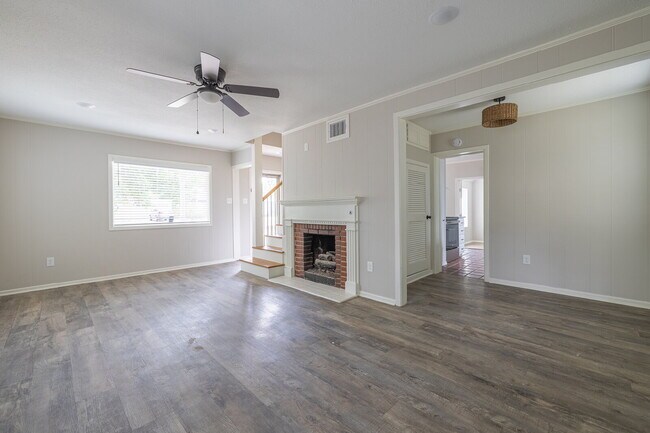 Photo - Pre-lease Sumer 2026! Charming 2-Story Home in Tech Terrace!