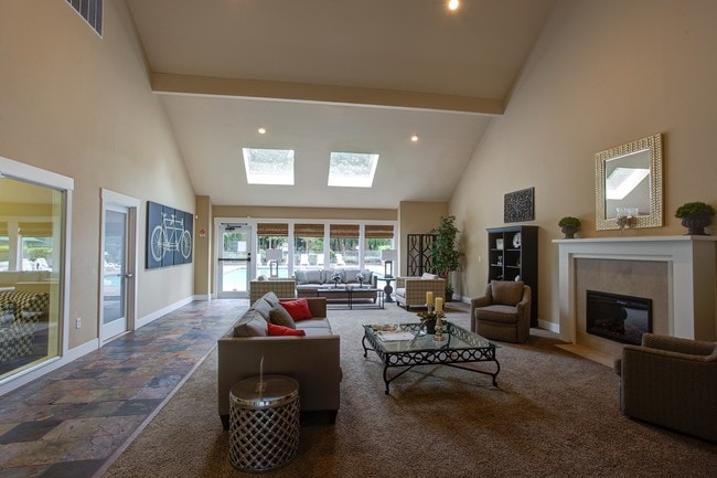 Photo - Commons at Creekside Apartments