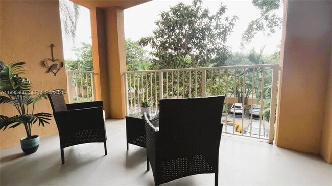 Photo - 19801 E Country Club Dr Unidad 4301