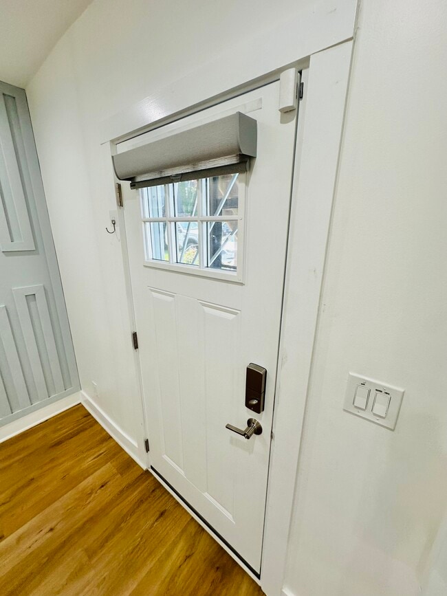 Photo - 216 21st St NE Unit 2