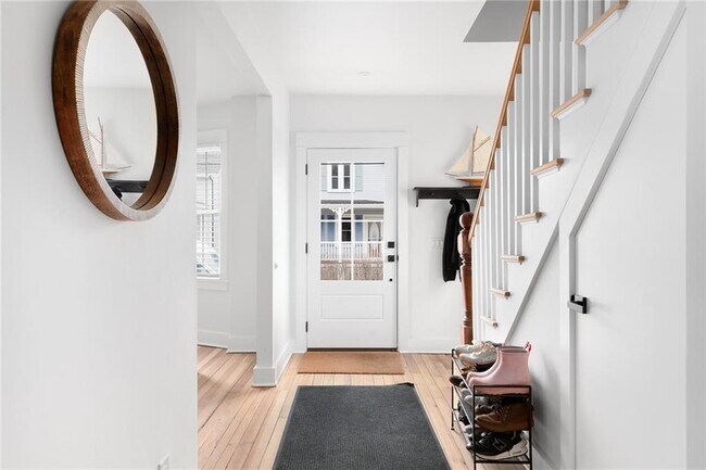 Photo - 69 Connection St