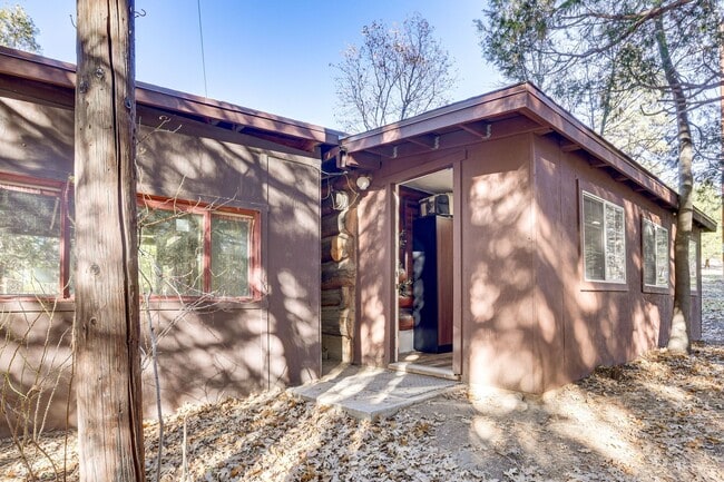10545 Sunrise Hwy