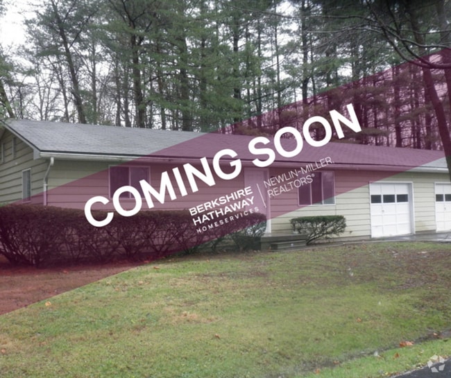 Building Photo - 2 Bedroom Duplex Between East Glenn And Se... Rental