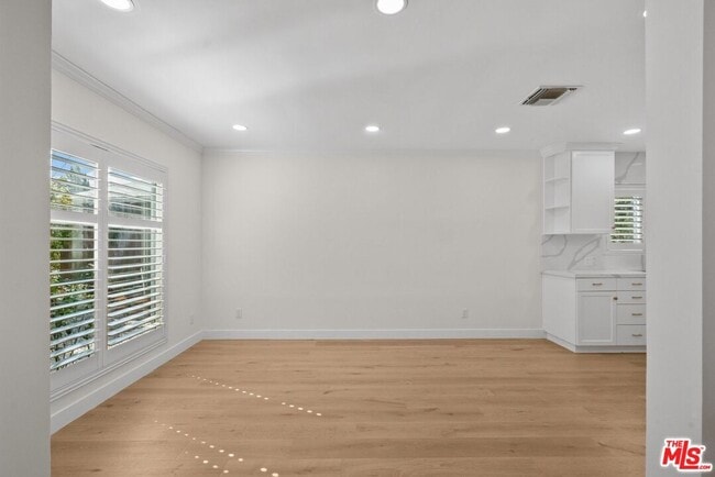 Photo - 10780 Deliban Ave