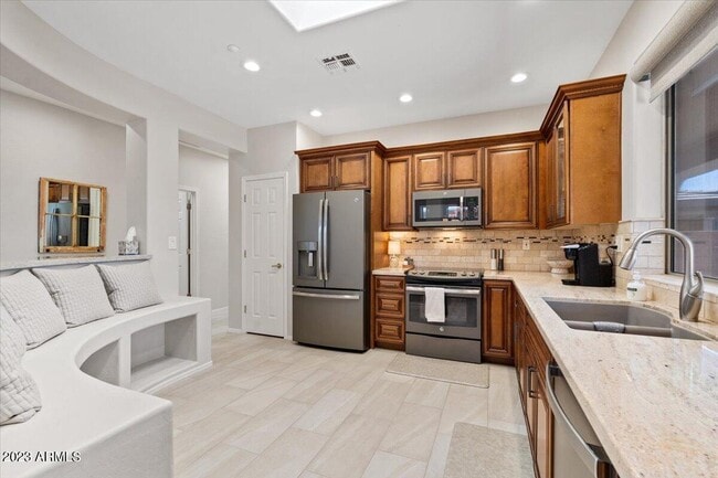 Building Photo - 41410 N Fairgreen Way Rental