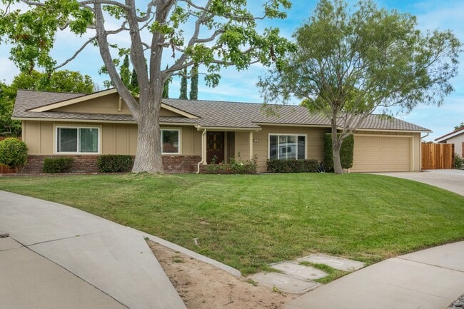 Photo - Beautifully Maintained Rental Home with an...