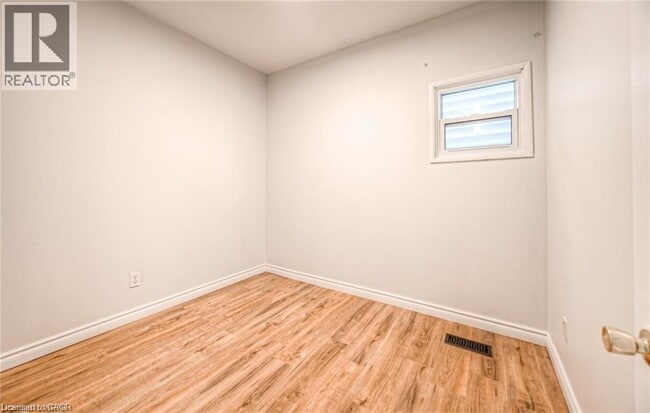 Photo - 93 Water St S Unité Main