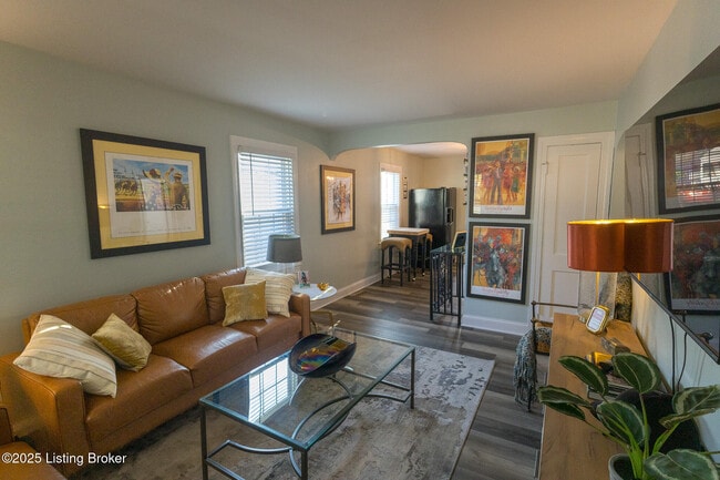 Photo - 720 Gheens Ave