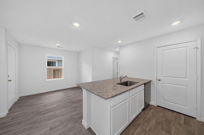 11927 Detar Ct