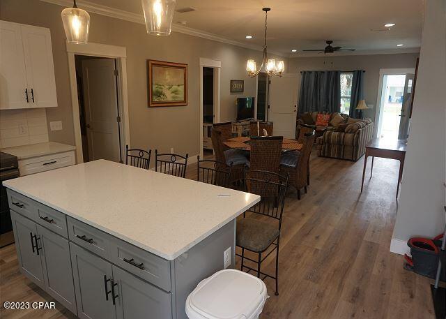 Photo - 218 Wisteria Ln