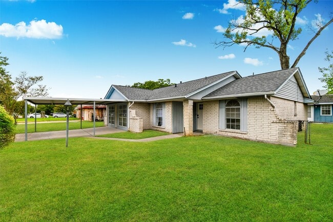 Photo - 7210 Lumber Jack Dr