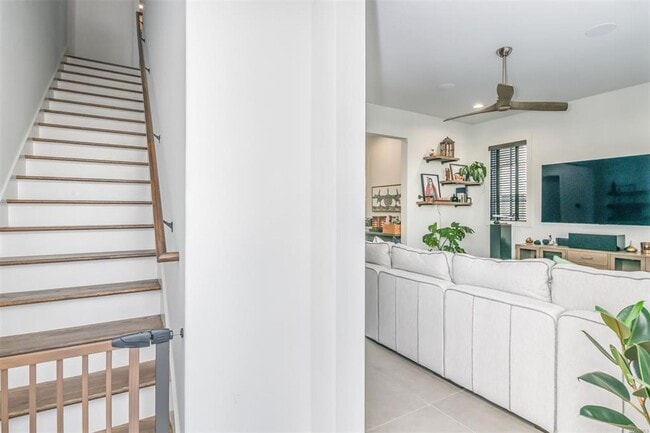 Photo - Desirable Hampstead Living!