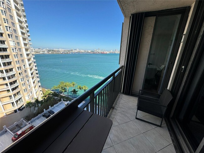 Photo - 540 Brickell Key Dr Condo Unit 1624