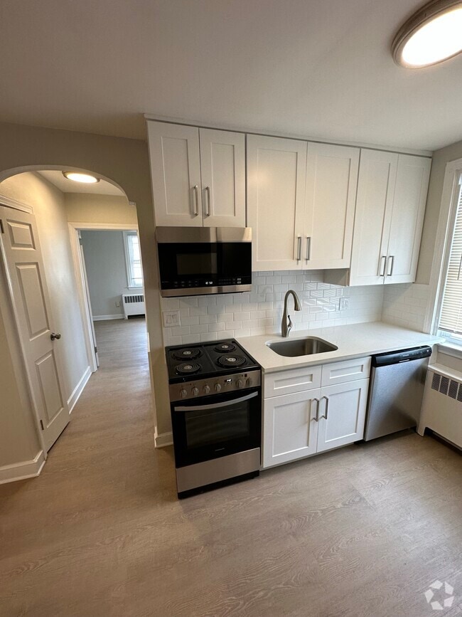 Building Photo - 3301 Indian Queen Ln Unit C Rental