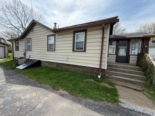 Photo - 4815 Lexington Blvd