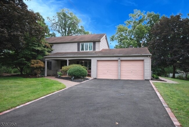 Photo - 25 Hughes Rd