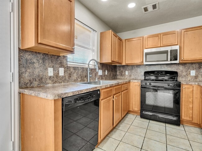 Photo - 10914 View Pointe Ln