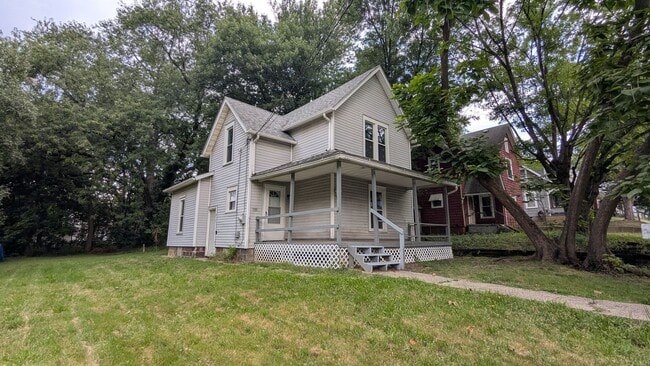 Building Photo - Newly renovated two-bedroom, one-bath home in Canton