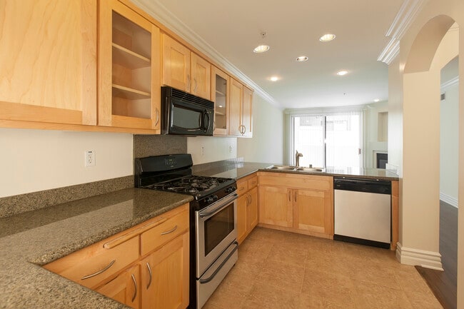 Photo - 10355 Riverside Dr Unit 406