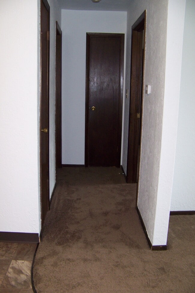 Photo - 2213 Stoneybrook Rd