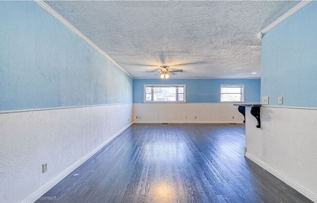 Photo - 401 W Polk St