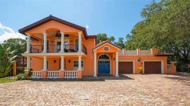 2520 Tami Sola St