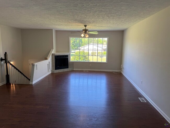 Photo - 1115 Kingston Rd