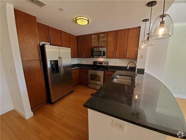 Building Photo - 563 Memorial Dr SE Unit 314 Rental