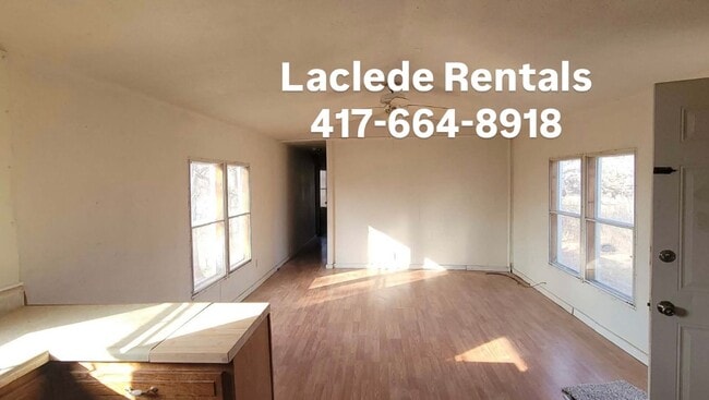 Building Photo - 3 BEDROOM 2 BATHROOM MOBILE HOME FOR RENT