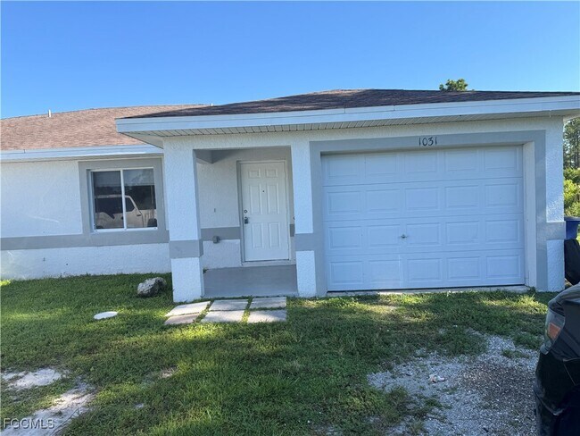 Building Photo - 1031 Jaguar Blvd Rental