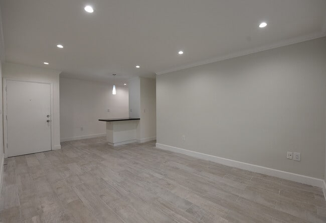 Photo - Gardens of Pinecrest